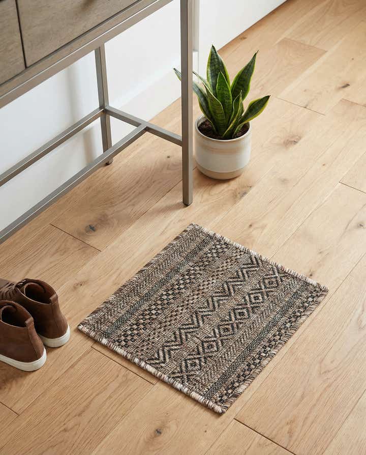 1' 4 x 1' 4 Easy-Clean Ribbon Indoor / Outdoor Sample Rug