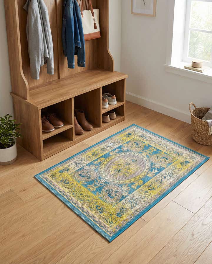 2' x 3' Easy-Clean Traditional Indoor / Outdoor Rug