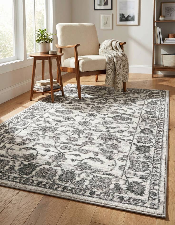 Detail image of 3' 3 x 5' 3 Boston Rug