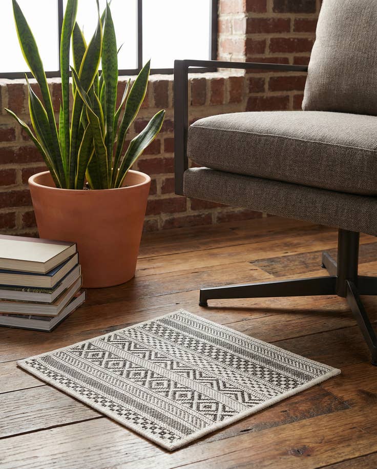 Detail image of 1' 4 x 1' 4 Easy-Clean Striped Indoor / Outdoor Sample Rug