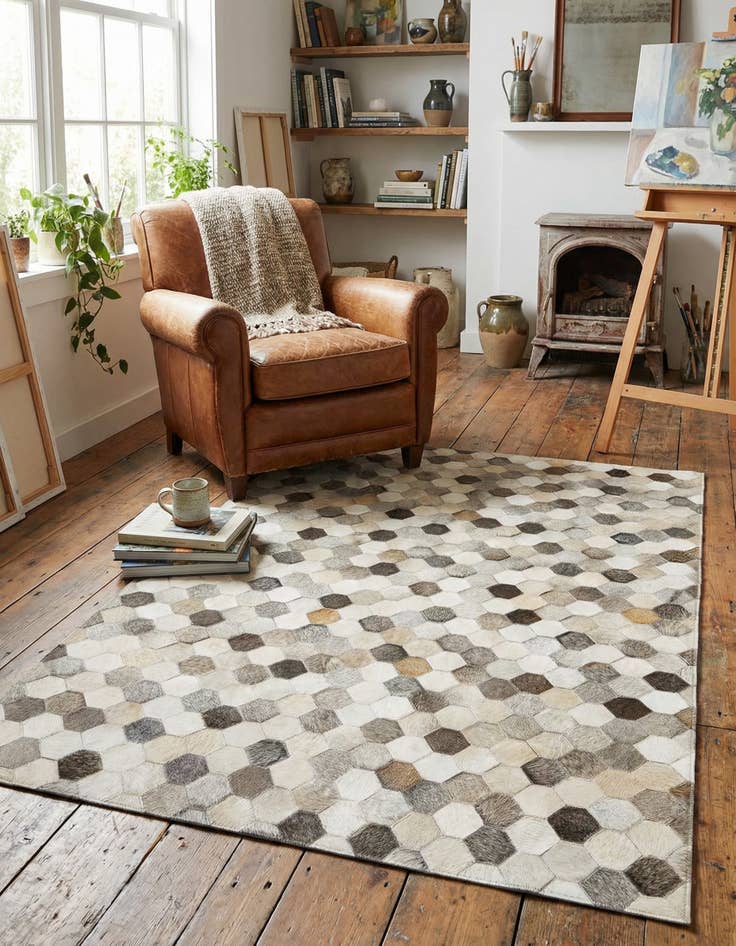 Detail image of 4' 1 x 6' 1 Cowhide Leather Rug