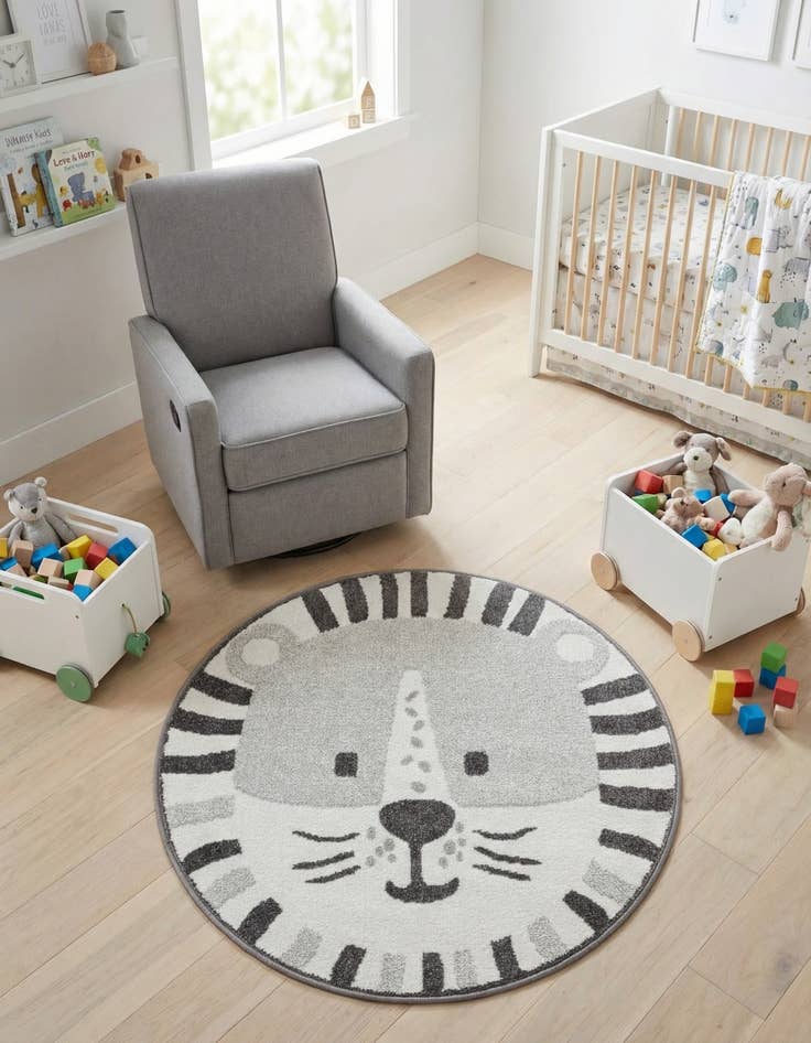 Detail image of 3' 3 x 3' 3 Cat Whimsy Kids Round Rug