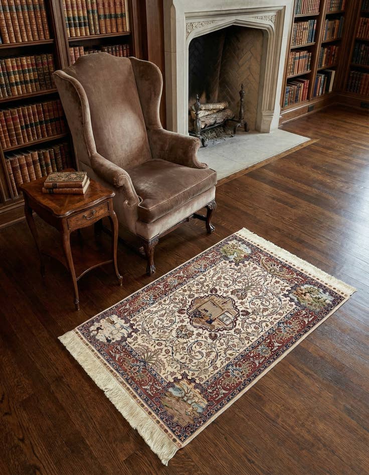 Detail image of 2' 1 x 3' Kayseri Silk Rug