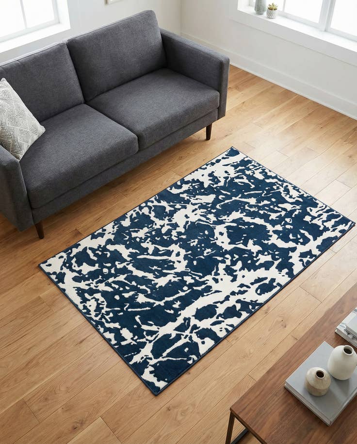 Detail image of 4' x 6' Vince Camuto Rug