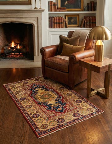 2' 8 x 4' Hand Knotted Kazak Oriental Rug