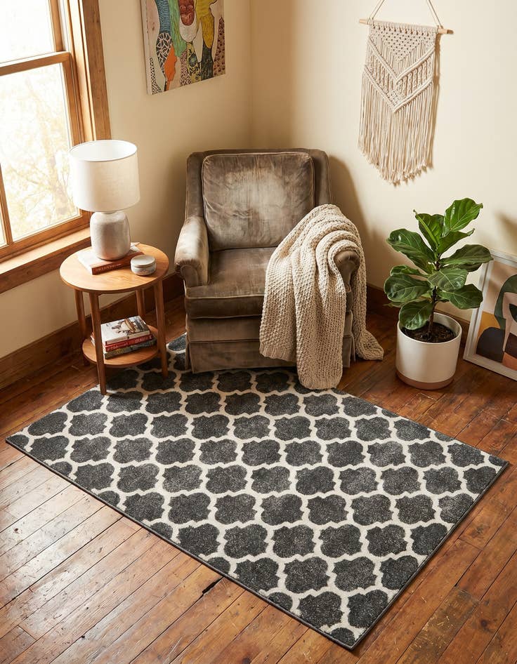 Detail image of 3' x 5' 3 Trellis Rug