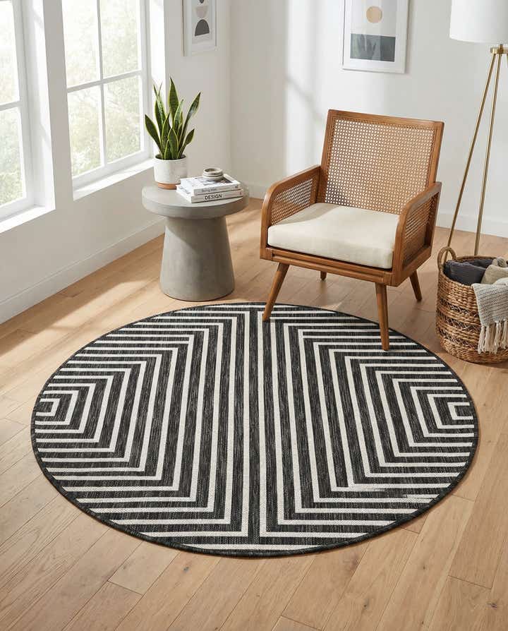 4' x 4' Easy-Clean Modern Indoor / Outdoor Round Rug
