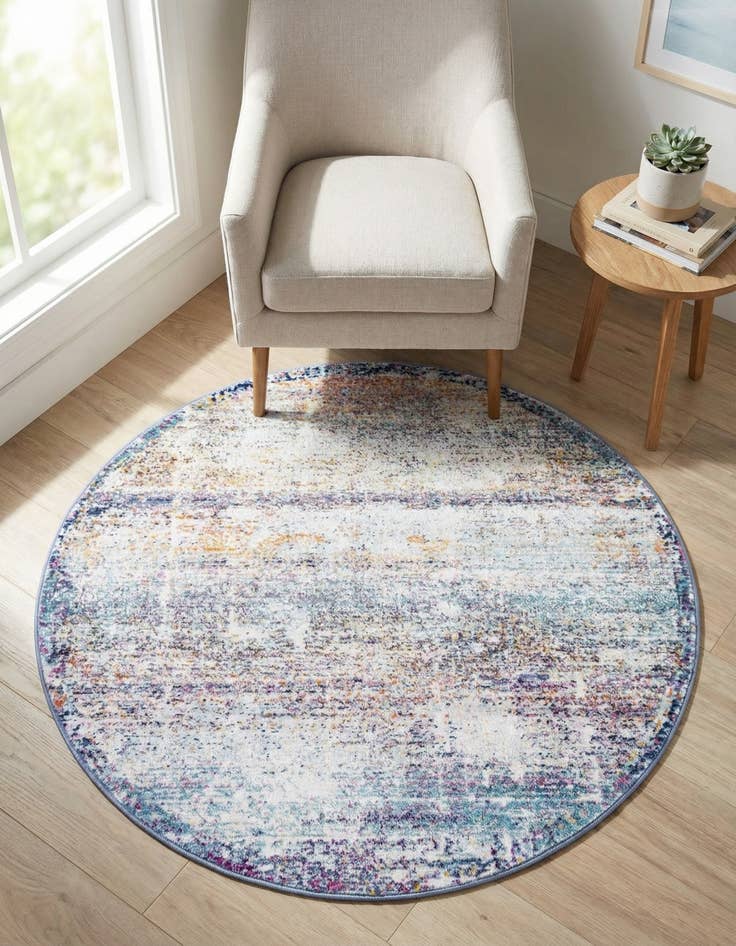 Detail image of 3' 7 x 3' 7 Malibu Round Rug