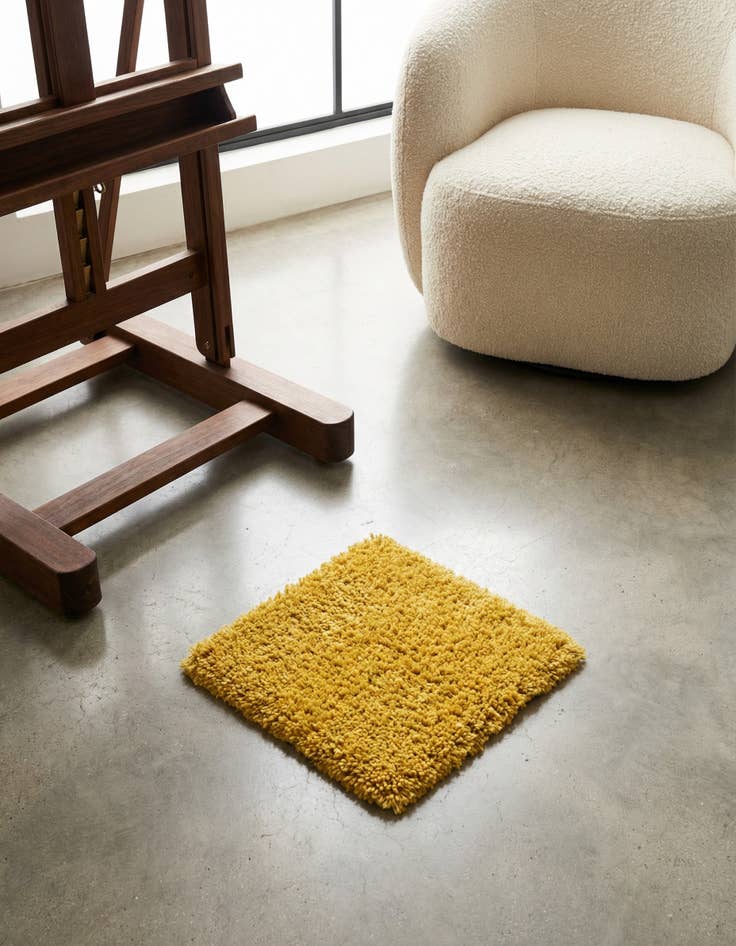 Detail image of 1' x 1' Solid Shag Sample Rug