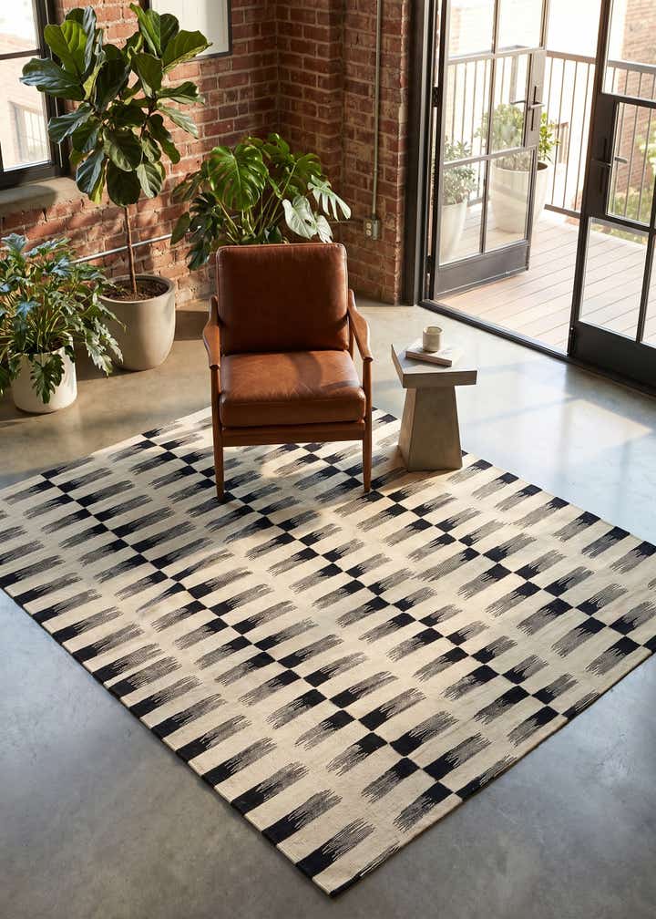 6' x 7' Hand Woven Kilim Modern Wool Square Rug