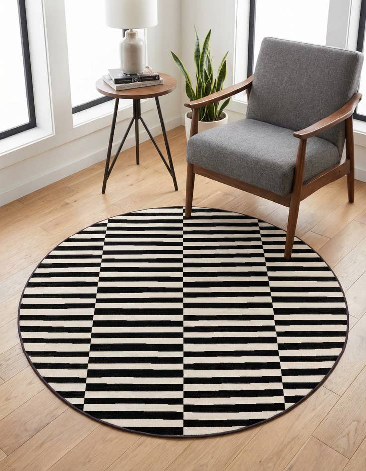 Detail image of 3' 7 x 3' 7 Tribeca Round Rug