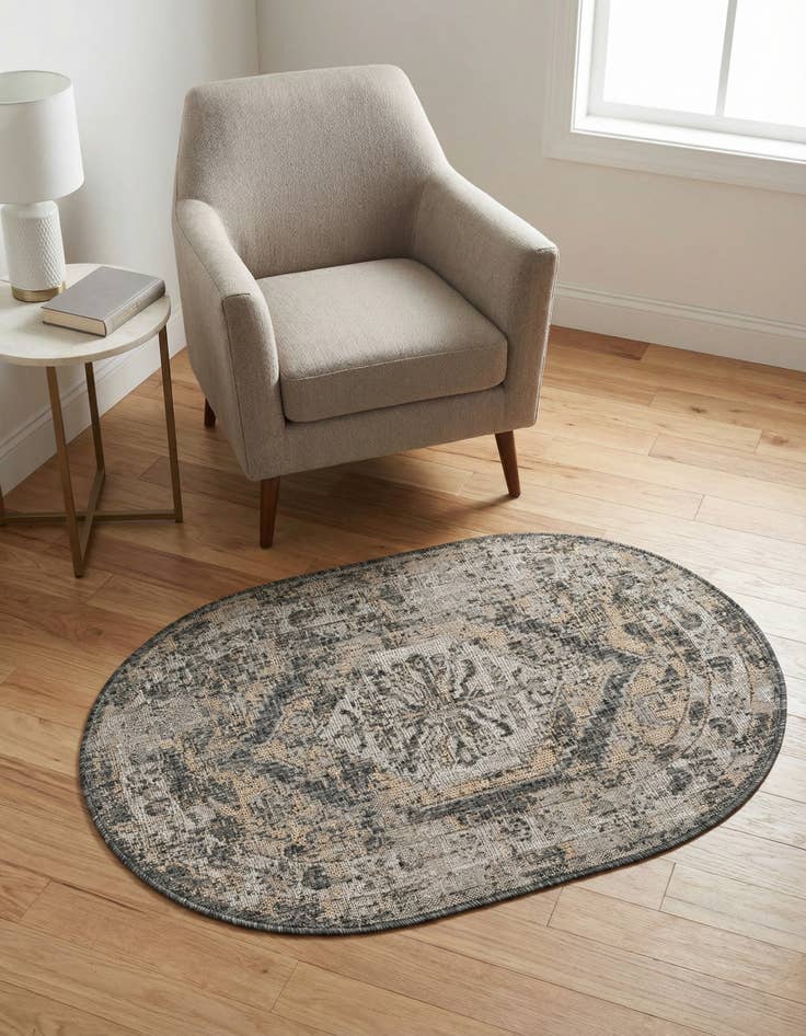 Detail image of 3' x 5' 3 Easy-Clean Traditional Indoor / Outdoor Oval Rug