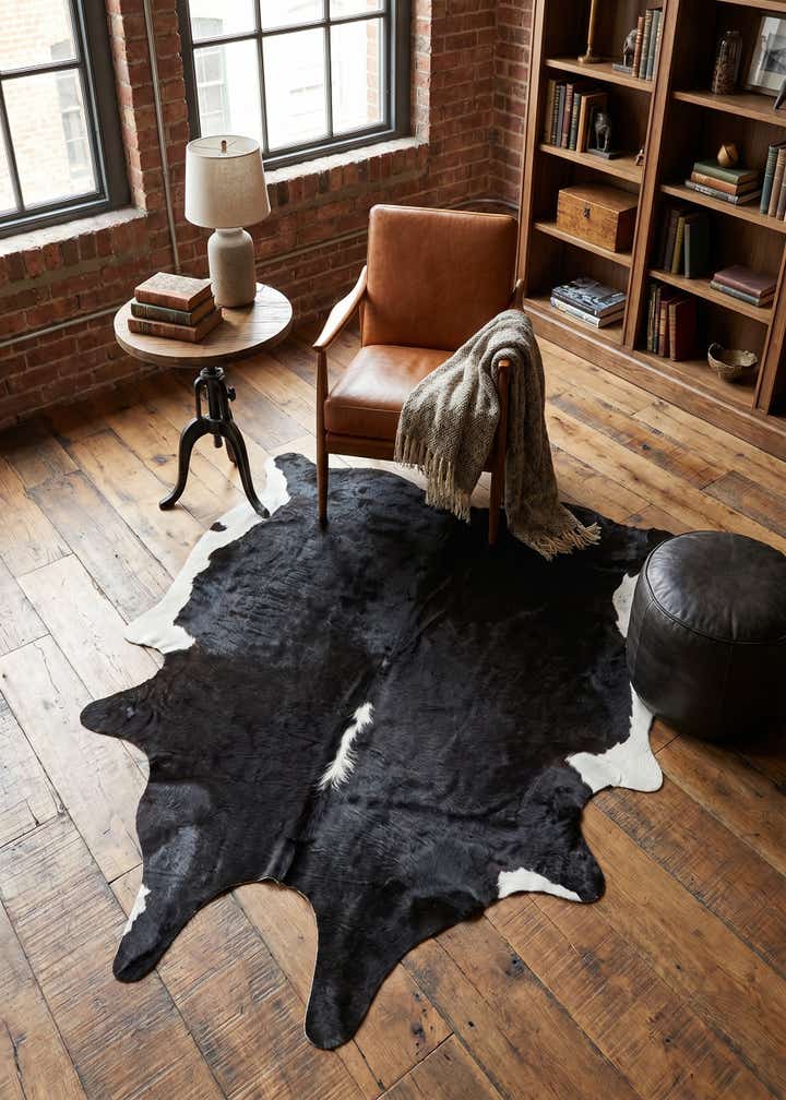 5' 6 x 6' 6 Cowhide Leather Rug