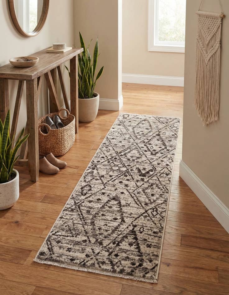 Detail image of 2' x 6' 3 Grand Tradition Runner Rug