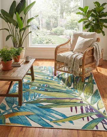 5' x 7' Easy-Clean Botanical Indoor / Outdoor Rug