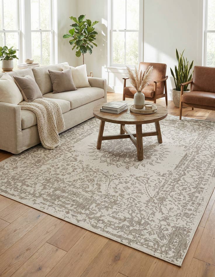 Detail image of 7' 10 x 10' Washable Traditional Indoor / Outdoor Rug
