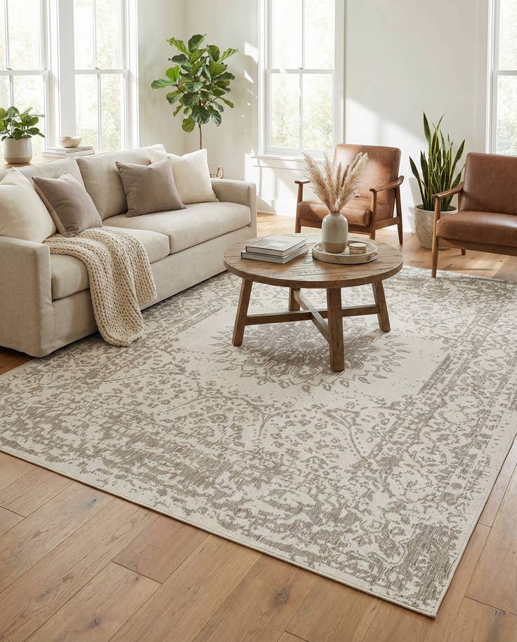 Detail image of 7' 10 x 10' Easy-Clean Traditional Indoor / Outdoor Rug