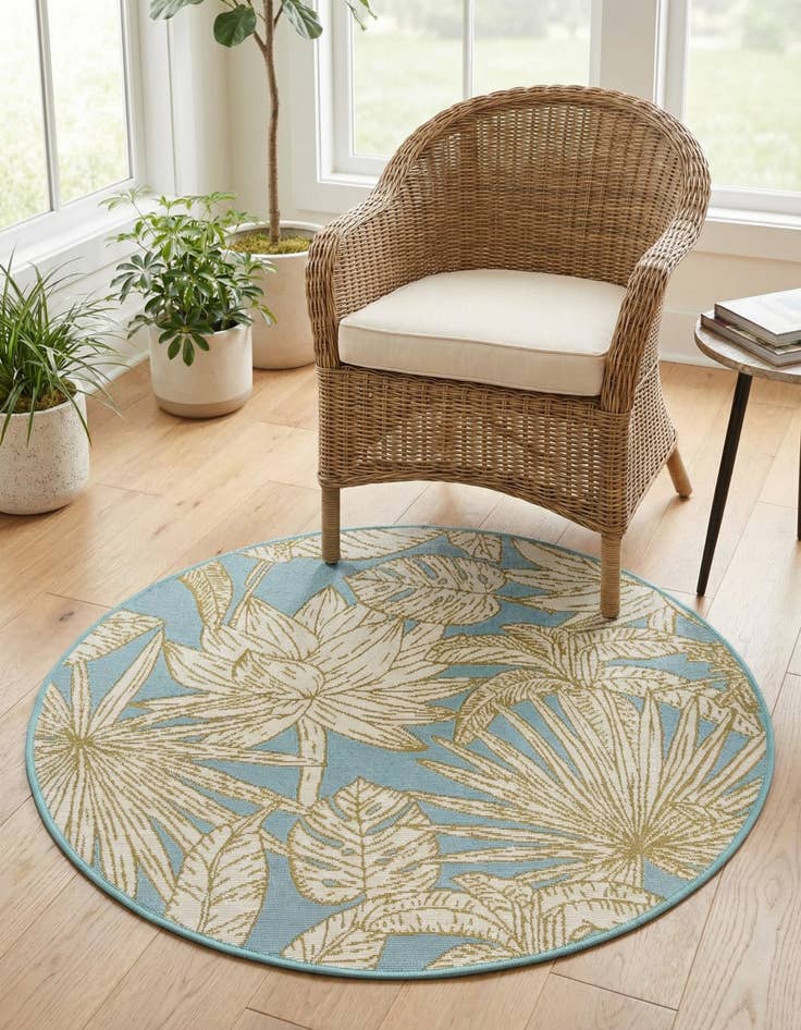 Detail image of 3' x 3' Washable Botanical Indoor / Outdoor Round Rug