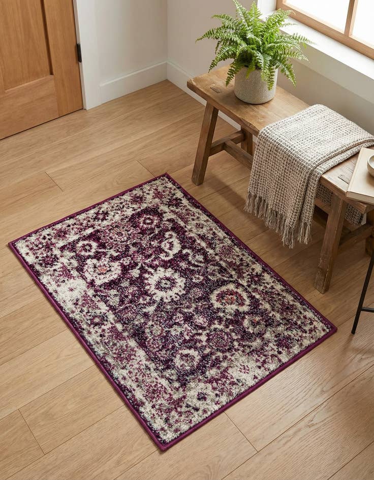 Detail image of 2' x 3' Carrington Rug