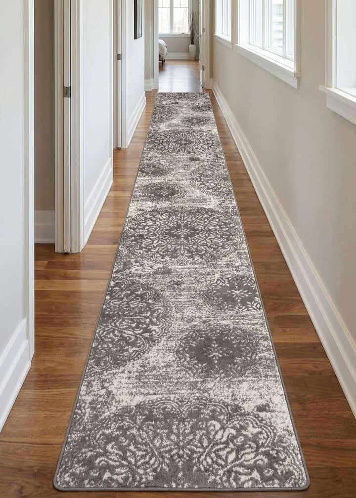 2' 7 x 18' Monaco Runner Rug