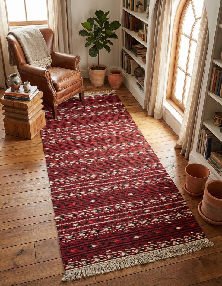 Detail image of 4' x 9' 10 Kilim Rug