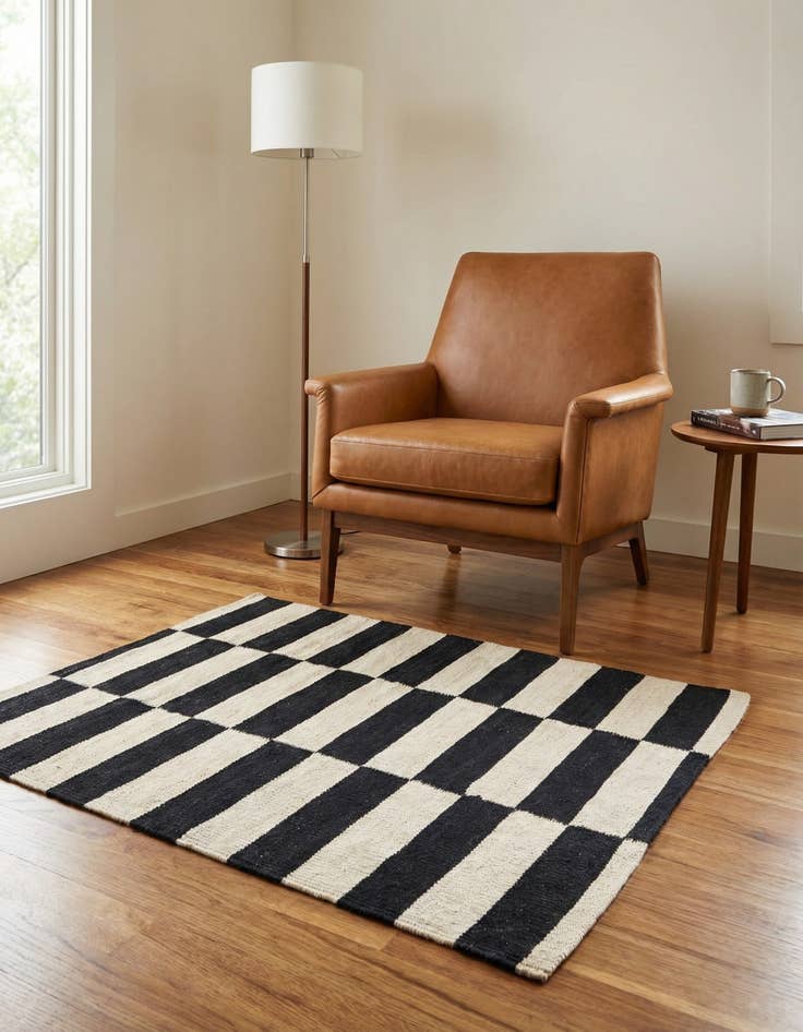 Detail image of 2' 8 x 3' 10 Hand Woven Kilim Modern Wool Rug