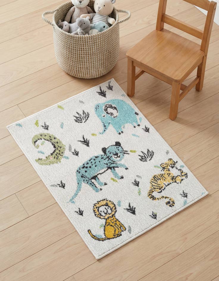 Detail image of 2' 2 x 3' Animals Whimsy Kids Rug