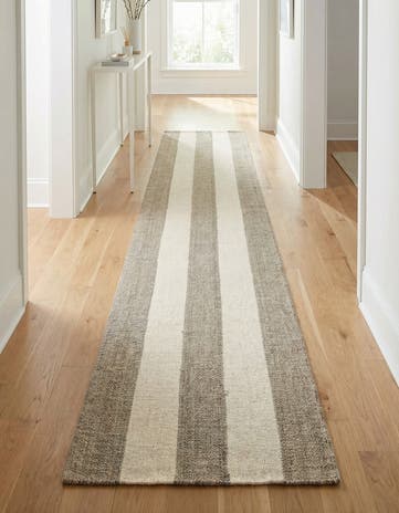 Gray Hand Woven Jill Zarin Hamptons Runner Rug