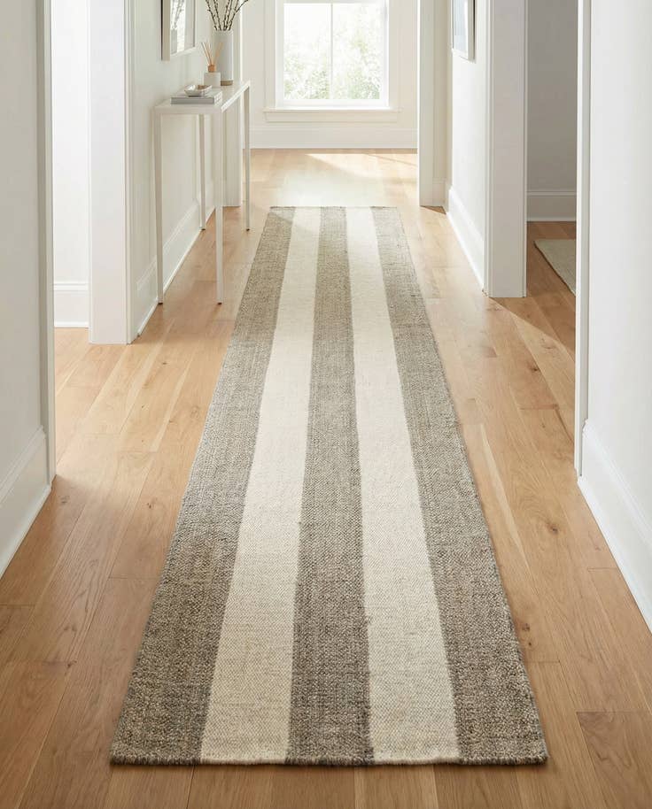 Detail image of 2' 7 x 12' Hand Woven Jill Zarin Hamptons Runner Rug