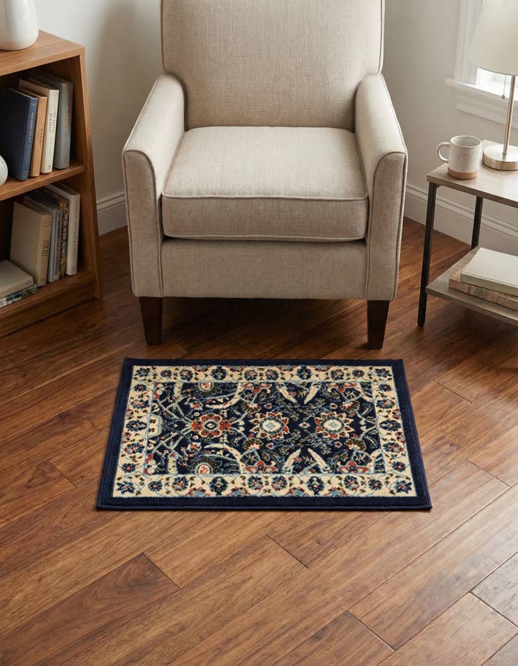 Detail image of 2' x 3' Isfahan Design Rug