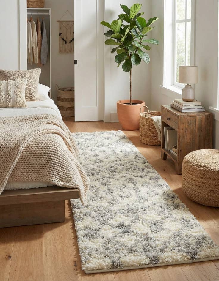 Detail image of 2' x 6' Moroccan Trellis Shag Runner Rug