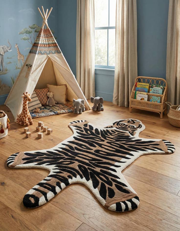 Detail image of 5' 1 x 7' 1 Playtime Kids Wool Freeform Rug