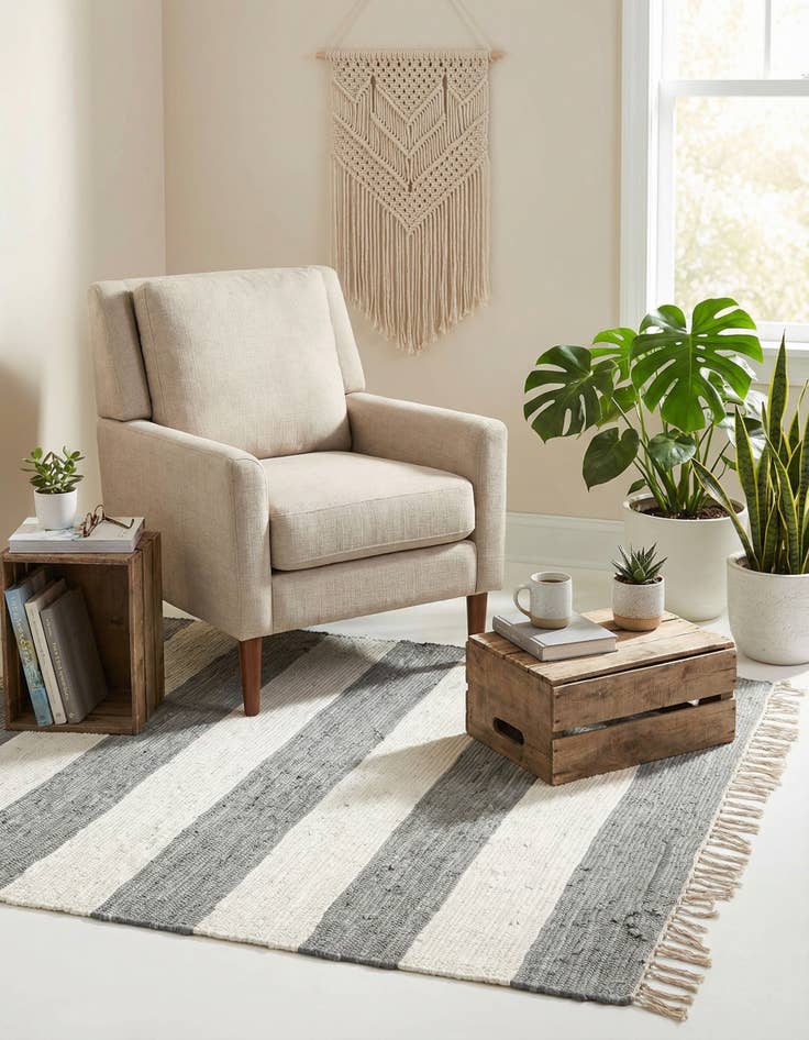 Detail image of 5' 1 x 5' 1  Hand Woven Chindi Rag Square Rug