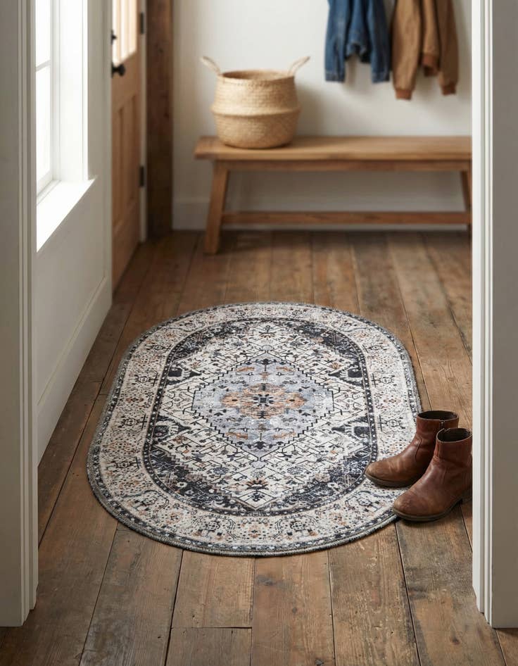 Detail image of 2' x 3' 1 Yara Oval Rug
