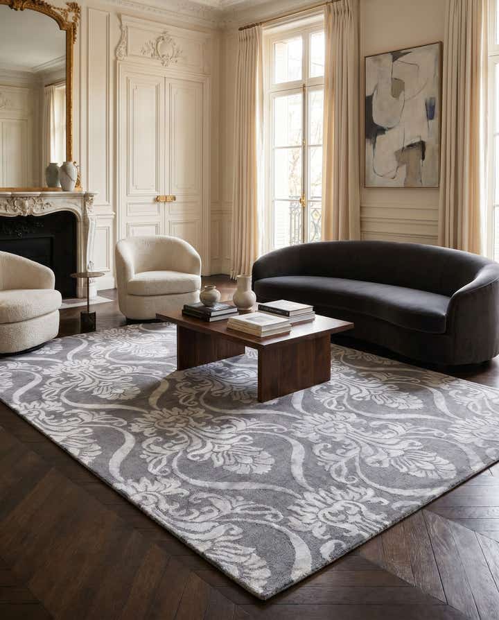 5' 1 x 8' Hand Knotted Darya Wool Rug