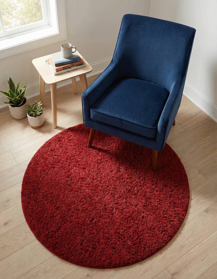 Detail image of 3' 3 x 3' 3 Floral Shag Round Rug