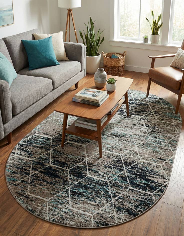 Detail image of 5' 3 x 8' Trellis Frieze Oval Rug