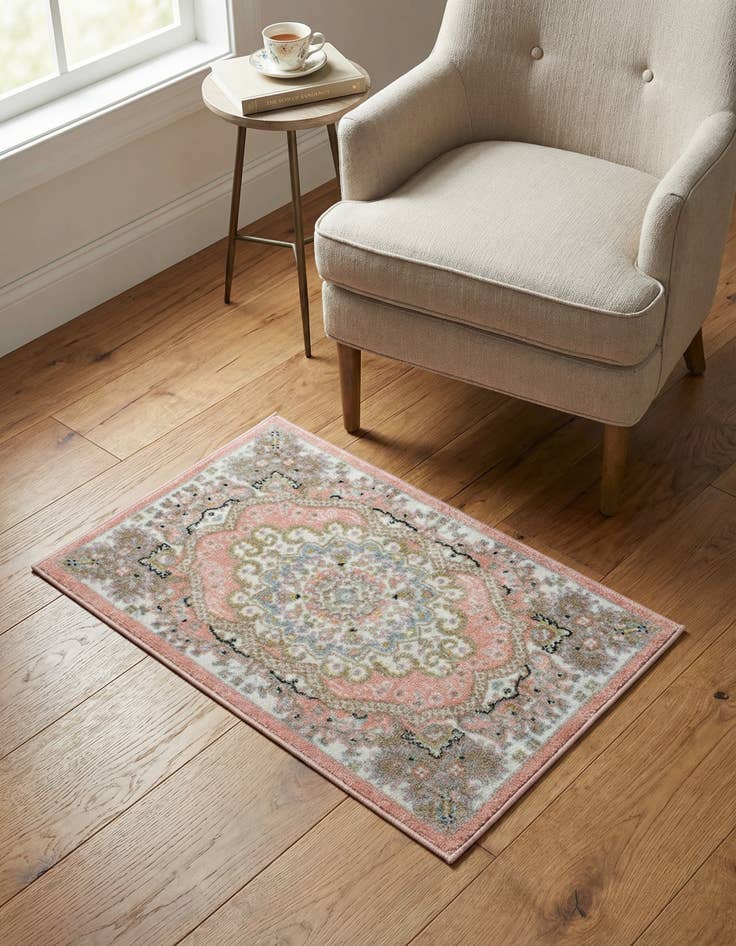 Detail image of 2' x 3' Kamala Washable Rug