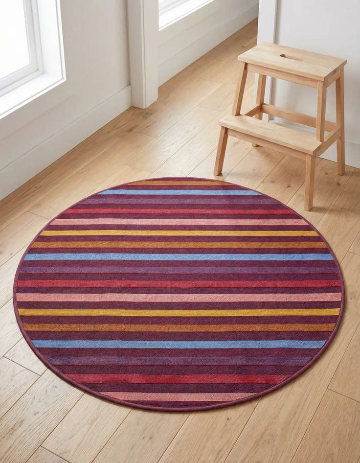 Detail image of 3' x 3' Easy-Clean Ribbon Indoor / Outdoor Round Rug