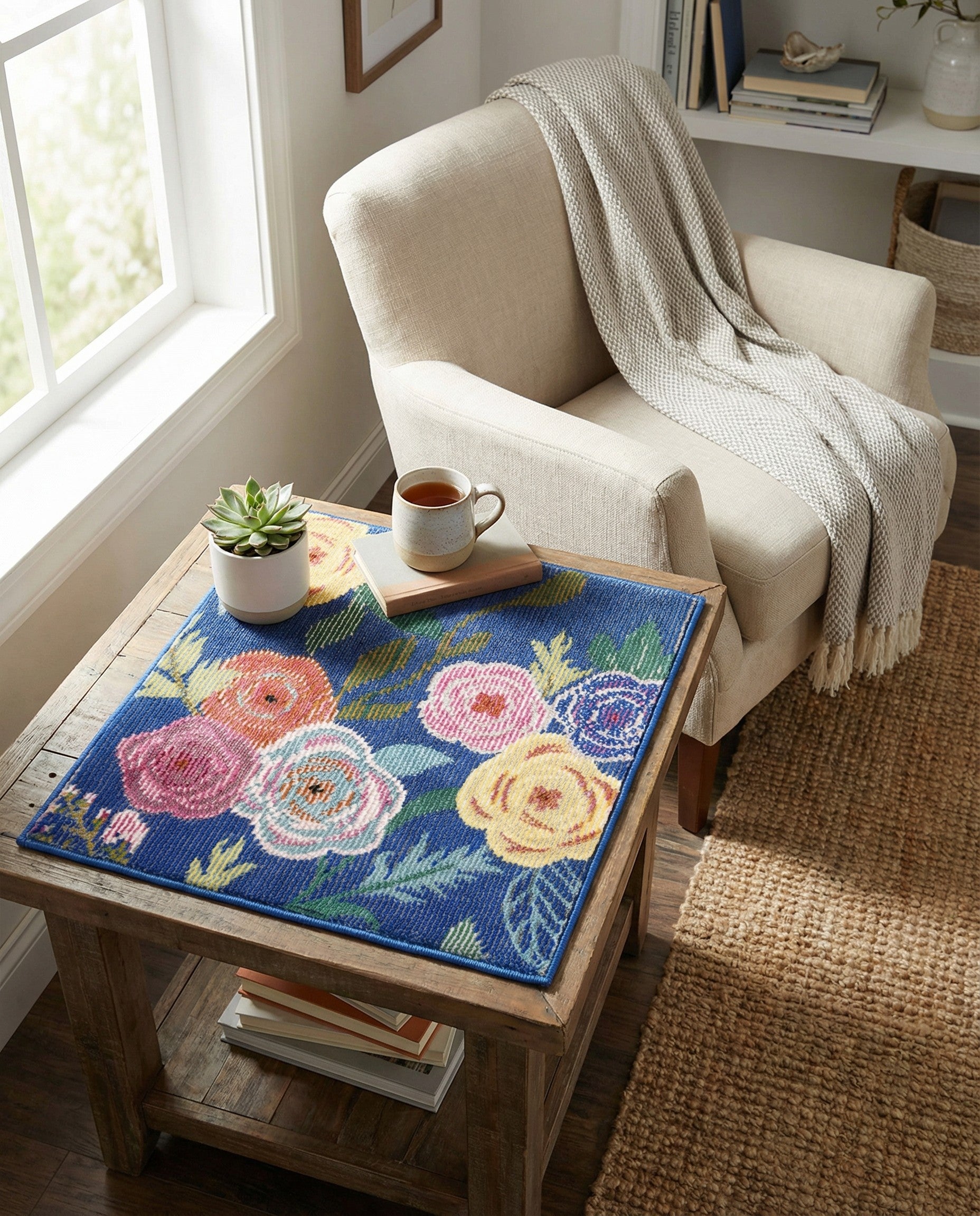 1' 4 x 1' 4 Blossom Sample Rug