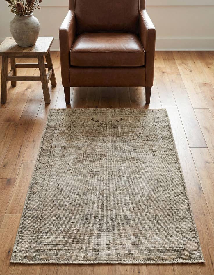 Detail image of 3' 2 x 4' 4 Hand Knotted Ultra Vintage Persian Wool Rug