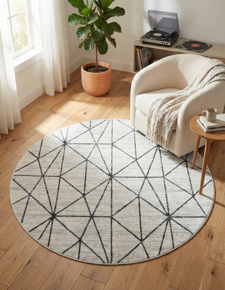 Detail image of 5' x 5' Lattice Trellis Round Rug