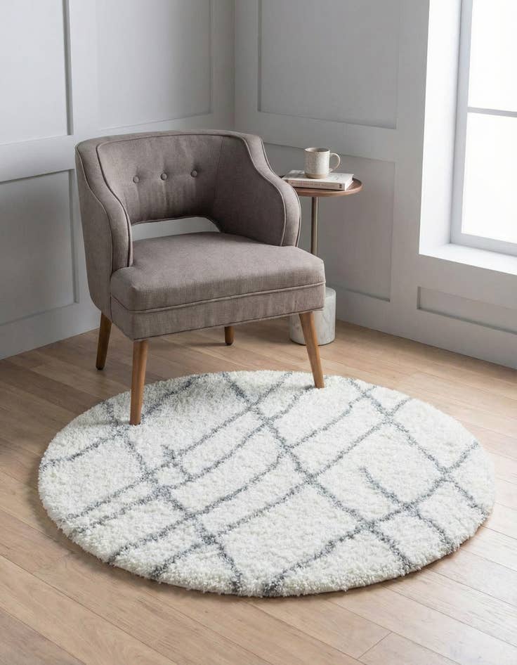 Detail image of 3' 3 x 3' 3 Soft Touch Shag Round Rug