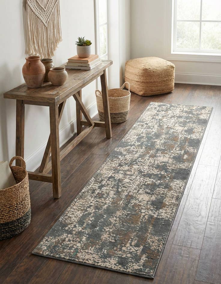 Detail image of 2' 7 x 12' Mojave Runner Rug