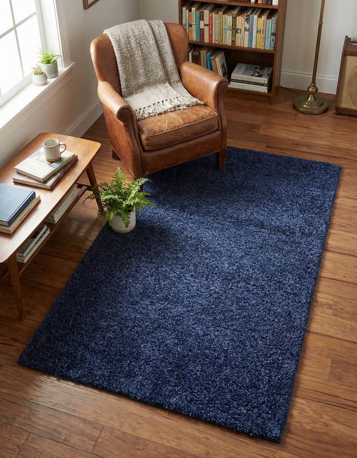 Detail image of 3' 3 x 5' 3 Solid Frieze Rug