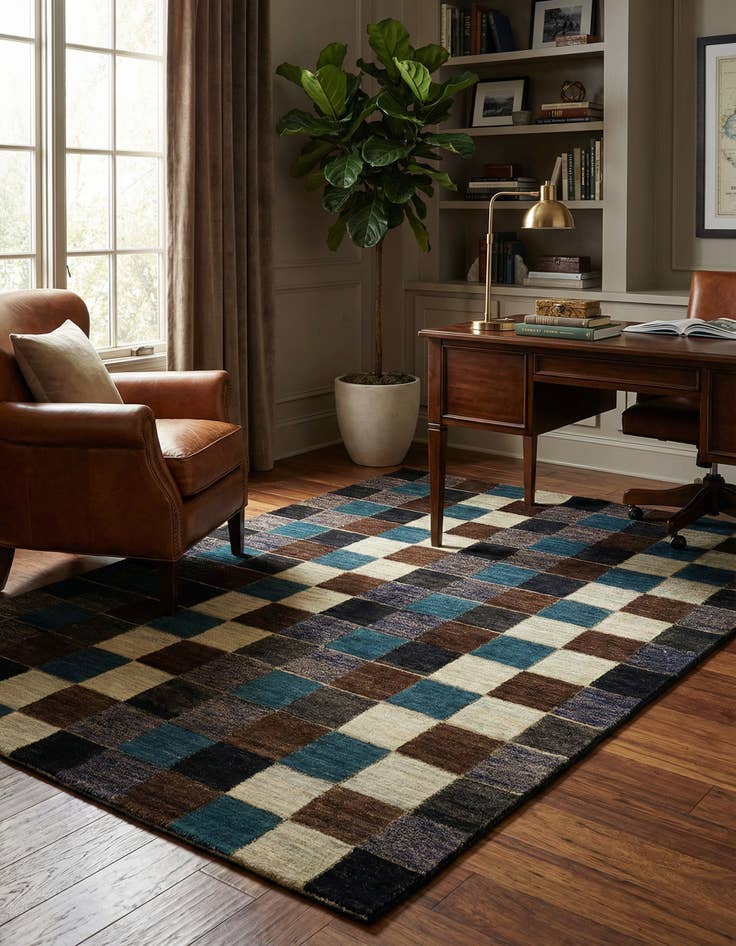 Detail image of 5' 7 x 7' 9 Juma Wool Rug