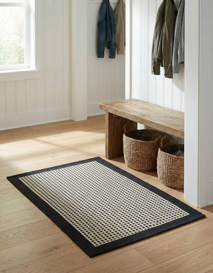 Detail image of 2' x 3'  Washable Border Indoor / Outdoor Rug