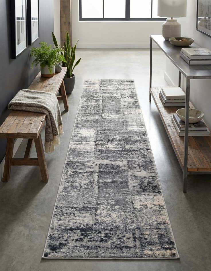 Detail image of 2' x 9' 10 Finsbury Runner Rug