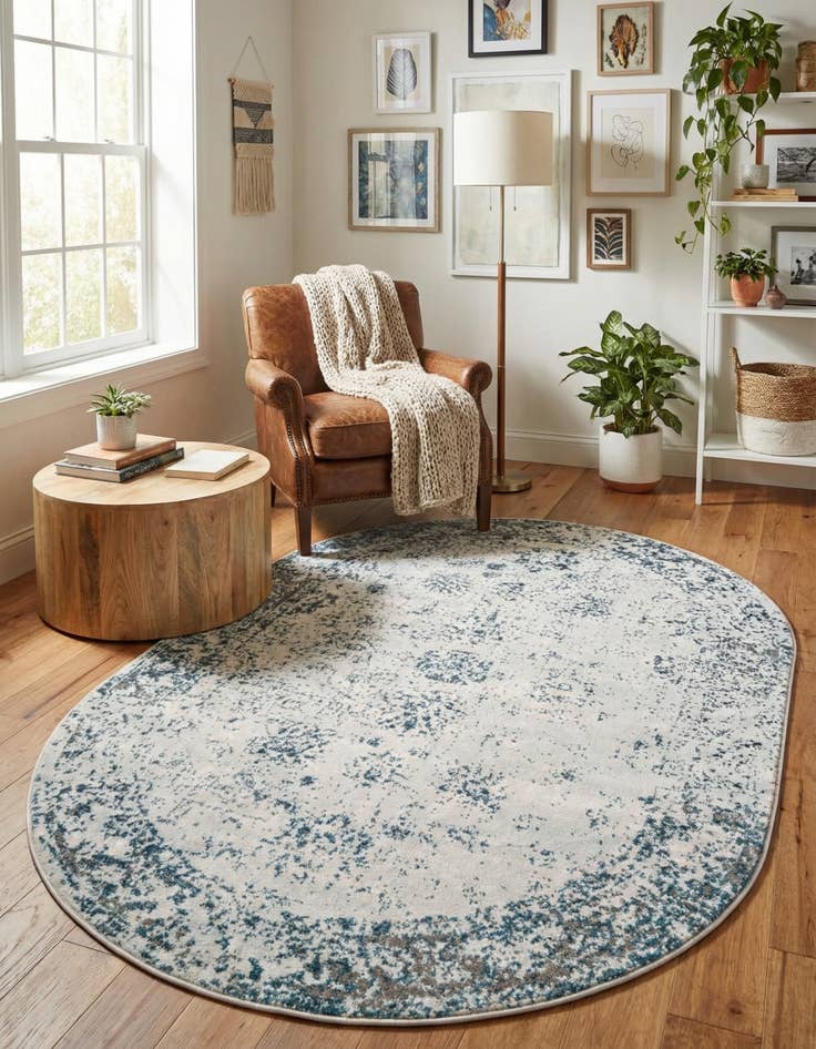 Detail image of 4' 1 x 6' 1 Monaco Oval Rug