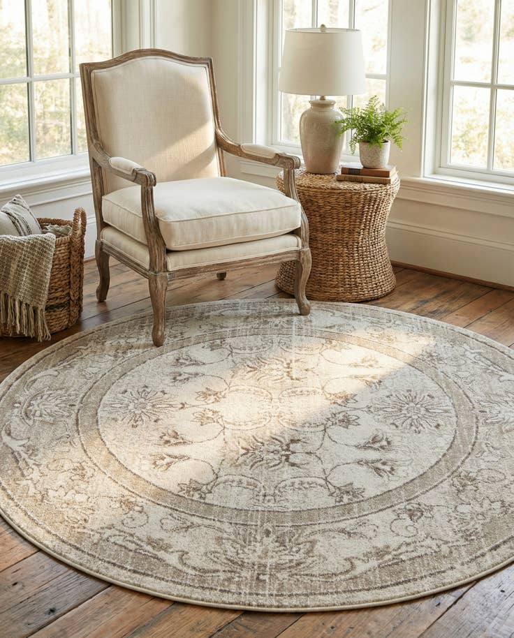 Detail image of 6' x 6' Miranda Round Rug
